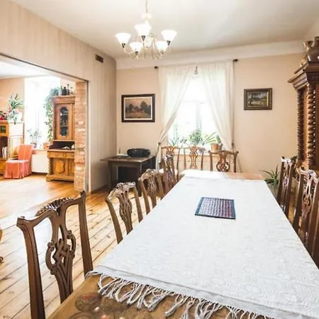 Classical On Alberta St Free Locked Parkings Homestay Riga