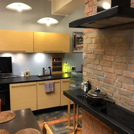 Nice Classical Studio Apartment On Alberta St Free Locked Parkings