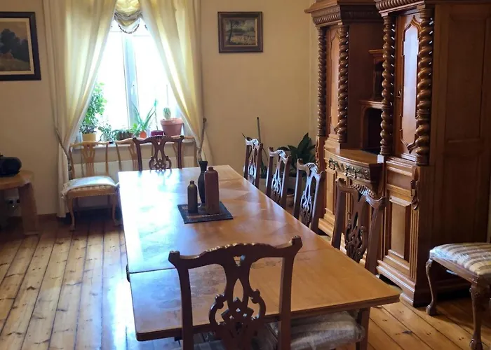 Classical On Alberta St Free Locked Parkings 民宿 里加