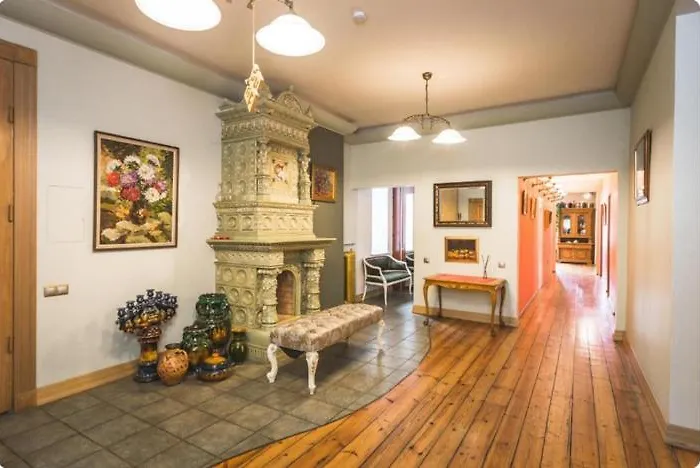 Classical On Alberta St Free Locked Parkings * Riga