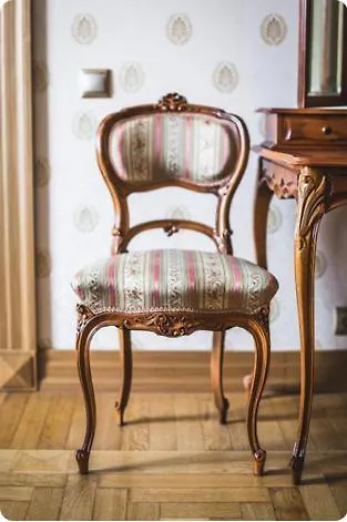 Quarto em Acomodações Particulares Classical On Alberta St Free Locked Parkings *